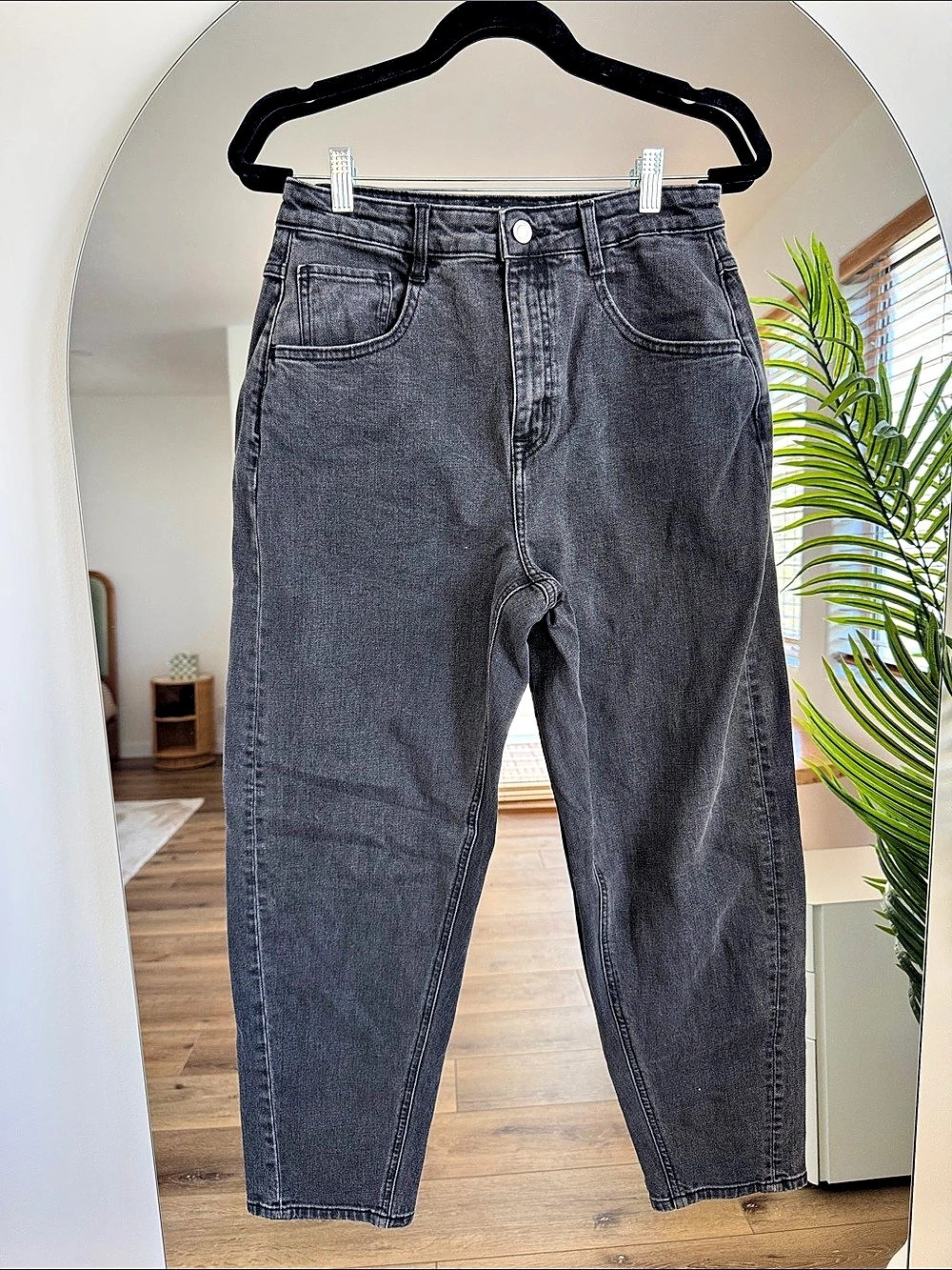 Frank And Oak The Linda High Rise Balloon Fit Jean Straight Leg Jeans in Gray